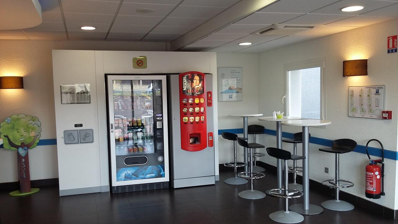 Ibis Budget Montbeliard Bagian luar foto