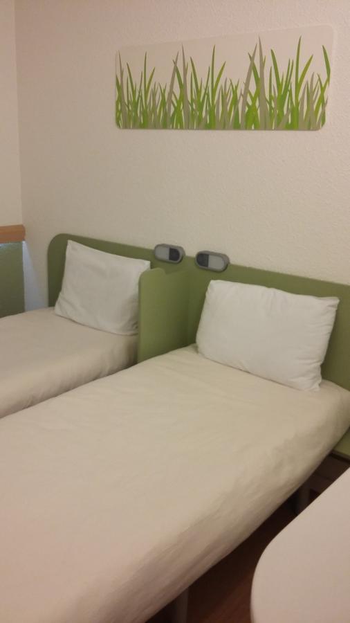 Ibis Budget Montbeliard Bagian luar foto