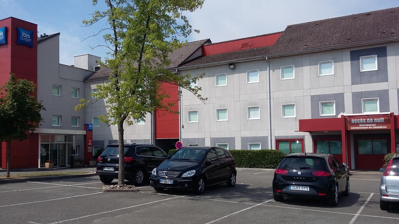 Ibis Budget Montbeliard Bagian luar foto